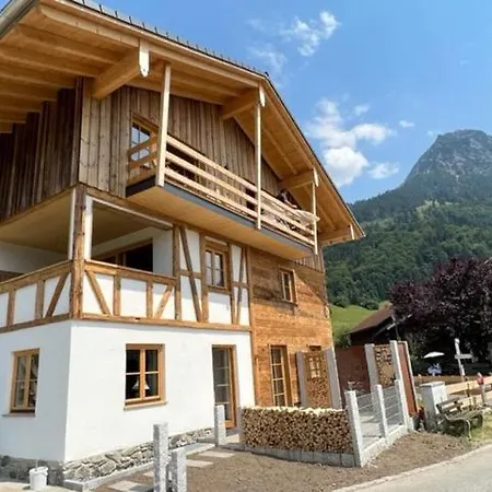 Anna: 4-sterne Familien- Und Wellnesshotel Viktoria Apartment Oberstdorf