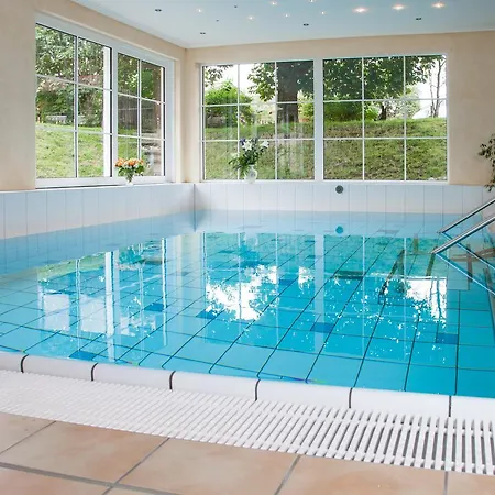 Apartment Anna: 4-sterne Familien- Und Wellnesshotel Viktoria Oberstdorf