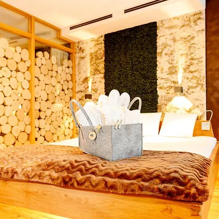 Anna: 4-sterne Familien- Und Wellnesshotel Viktoria Oberstdorf